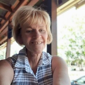 Meet your Posher, Lyn